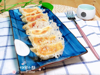 16、冰花锅贴,诱人又有趣，吃起来吧！