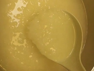 7、早餐海蟹海鲜粥,熬制八分熟