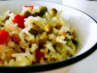 6、豌豆米饭,成品。