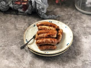 23、黑胡椒脆皮玉米香肠,成品图