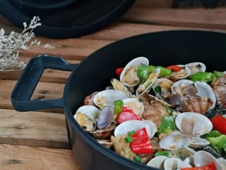 18、彩椒爆花蛤,这个角度好美有么有？哈～