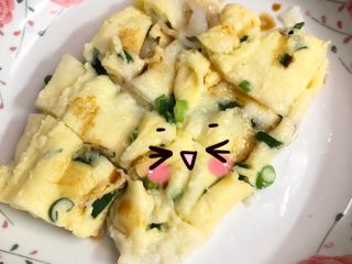 10、广式肠粉,一碟肠粉出炉啦，放点酱油、花生油，味道还是不错的！