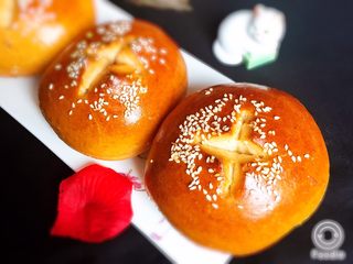 23、全麦豆沙面包,早餐吃这种面包也不错。