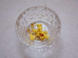 9、清蒸虾,这个时间准备好姜戎