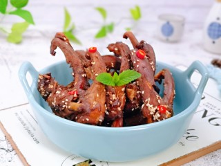 18、香烤鸭锁骨,近看，特别入味儿。