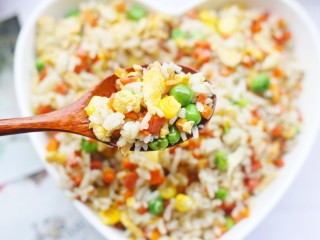 8、无敌好吃却不正宗的扬州炒饭,开吃!