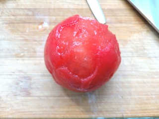 7、番茄丝瓜补钙粥,去皮