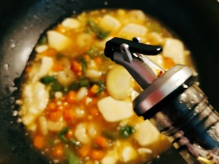 15、虾仁豆腐羹,淋入芝麻油 关火