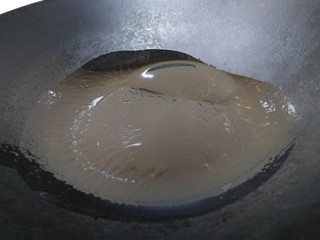 6、西红柿面疙瘩,热锅凉油。