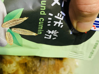 5、黄金鱿鱼圈,加孜然粉；