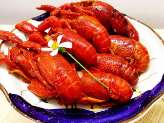 25、麻辣小龙虾,成品图