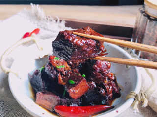 17、红烧牛肉这样做，好吃到停不下来！,留点汤汁，拌饭超好吃。