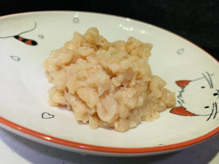 4、韭菜锅贴,鸡胸肉切碎