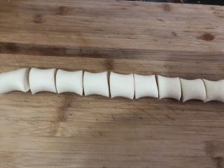 12、猪肉白菜水饺,切成自己想要的大小