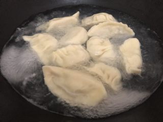 19、猪肉白菜水饺,十分钟左右起锅