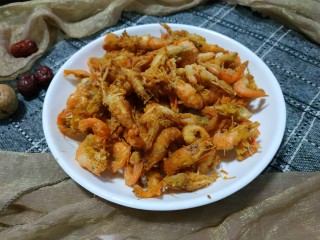 11、椒盐河虾,成品图，外焦里嫩，香酥可口