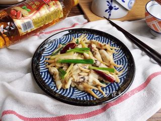 14、金牌葱姜巧烹蛏,完成。