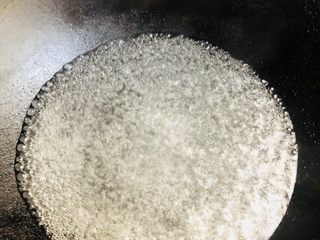 10、牡蛎炒蛋,水开之后关火