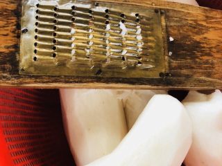 2、客家小吃：蒜苗粿（葫粄）➕菜头粄,白萝卜去皮