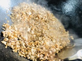 24、客家小吃：蒜苗粿（葫粄）➕菜头粄,加入适量酱油调味