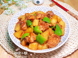18、三黄鸡炖土豆,配上一碗米饭，乐得逍遥！