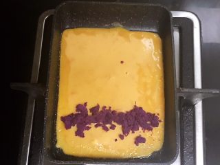 15、双色薯烧,红薯糊定型后加入适量紫薯泥