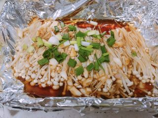 15、锡纸金针菇(烤箱版),慢慢享用吧