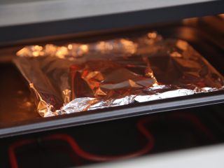 14、孜然金针菇,放烤箱，预热210度，焗约12分钟