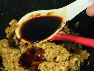 16、老北京炸酱面,加酱油