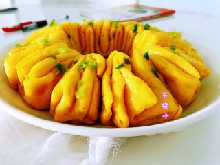 14、南瓜水煎花卷,成品。