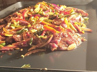 7、BBQ烤牛肋排,放入烤箱温度上300下250