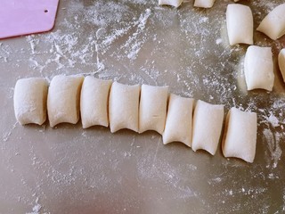 12、山药馒头,切小段
