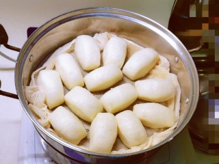 15、山药馒头,时间到了  山药馒头蒸好取出