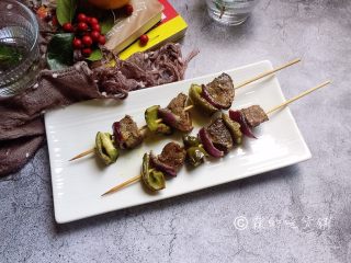 12、烤牛肉串,完成。