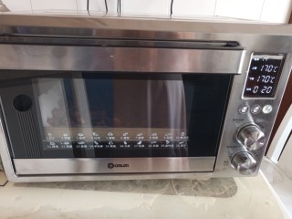 12、牙签肉烤箱版,170度烤15分钟