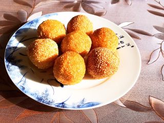 19、香炸麻团,麻团可以吃了~