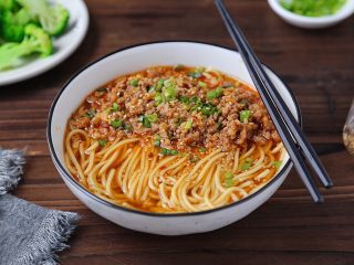 23、臊子面,拌匀即可开吃！