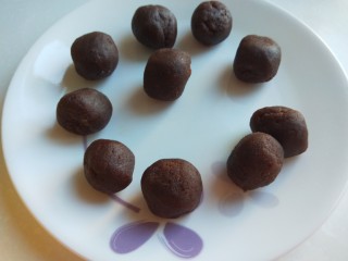 8、茯苓糕,我加了玫瑰豆沙馅更美味儿。