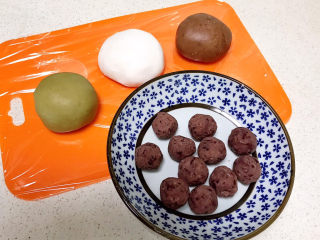 9、冬至美食  茄汁三味猫爪汤圆,自制豆沙（另有菜谱）