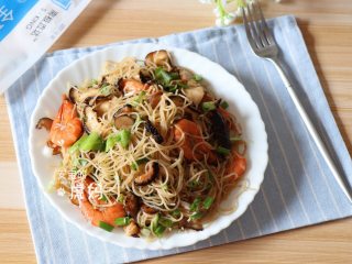 12、海鲜炒粉干,成品。