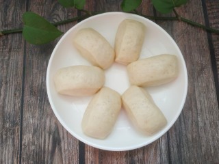 13、黄金小馒头,蒸好的刀切馒头