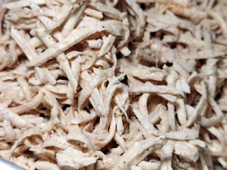 9、芋头丝饼,快速拌匀