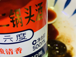 14、豆皮金针菇卷,加2勺二锅头