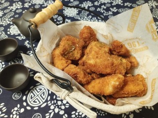 14、孜然鸡胸肉,吃起来一点不亚于炸鸡店，注意炸的时候油温不要太高，不然一下锅表面糊了里面还没熟