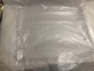 11、孜然金针菇,烤盘在放入油纸或锡纸