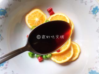 9、酸辣爽口的柠檬鸡翅根,生抽。