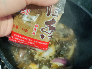 14、紫苏炒田螺,加十三香;