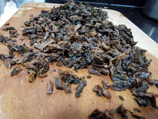 6、梅干菜肉包,剁碎