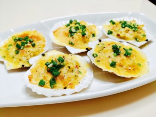 12、芝士焗扇贝,蒜香扑鼻而来