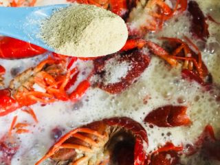 22、蒜蓉小龙虾,和白胡椒粉